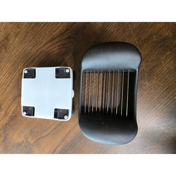 Pampered Chef Quick Slice #1181 Fruit Veggie Onion Egg Slicer Kitchen Tool Apple - Picture 6 of 12